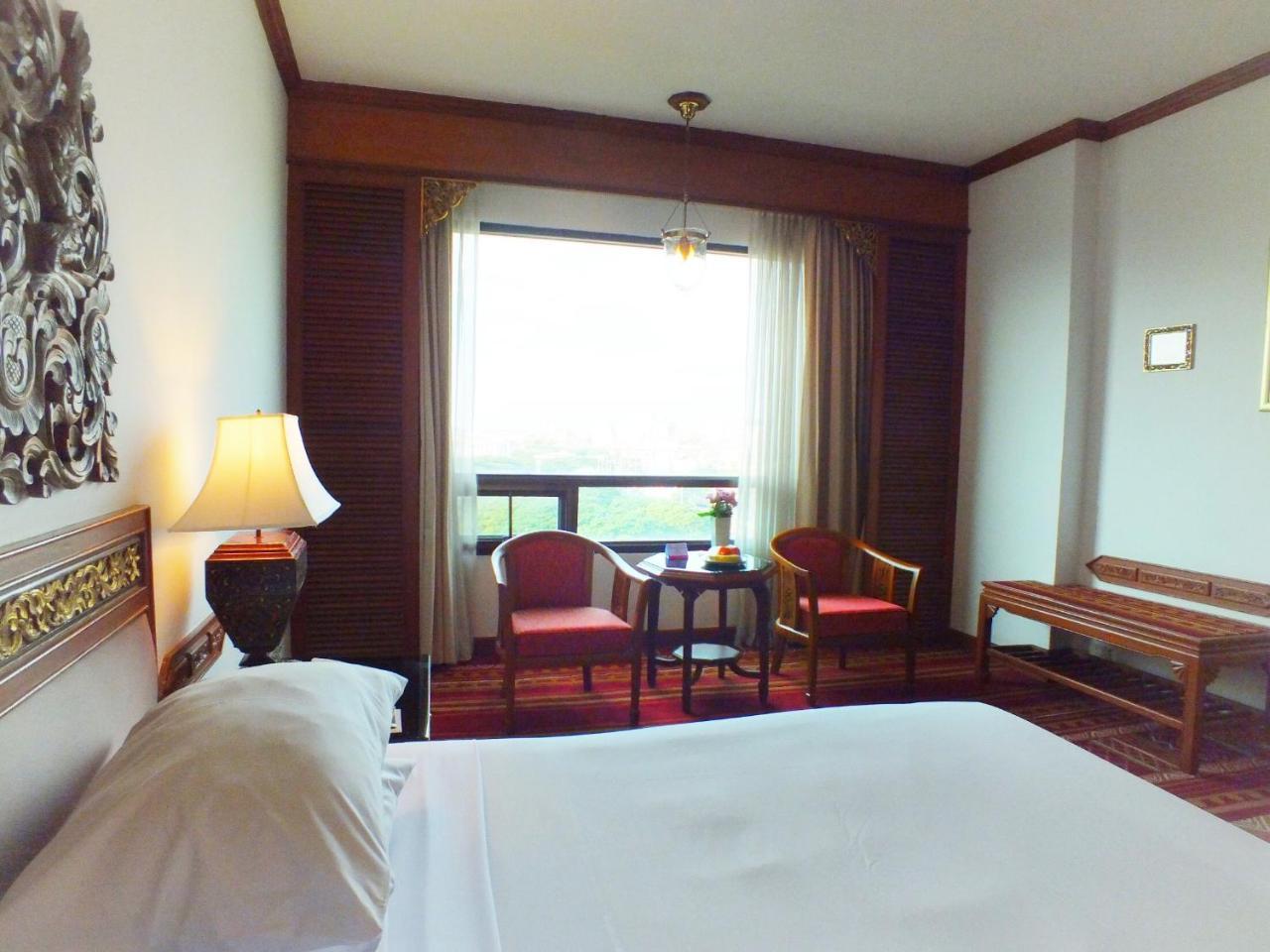 The Park Hotel, Chiang Mai Exterior foto